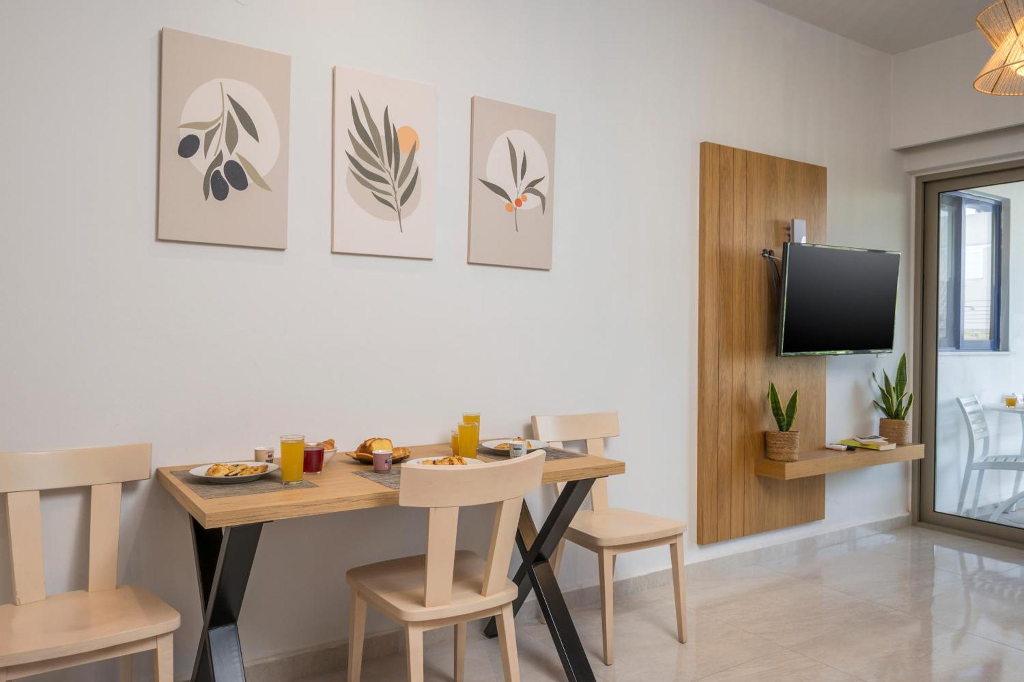 Aparthotel Esplanade Kalathas